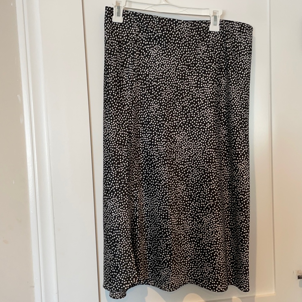 Long slim pencil skirt black with white polka dots